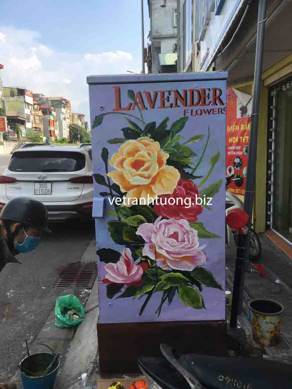 trang trí bốt điện vẽ tranh hoa hồng tại Hà Nội